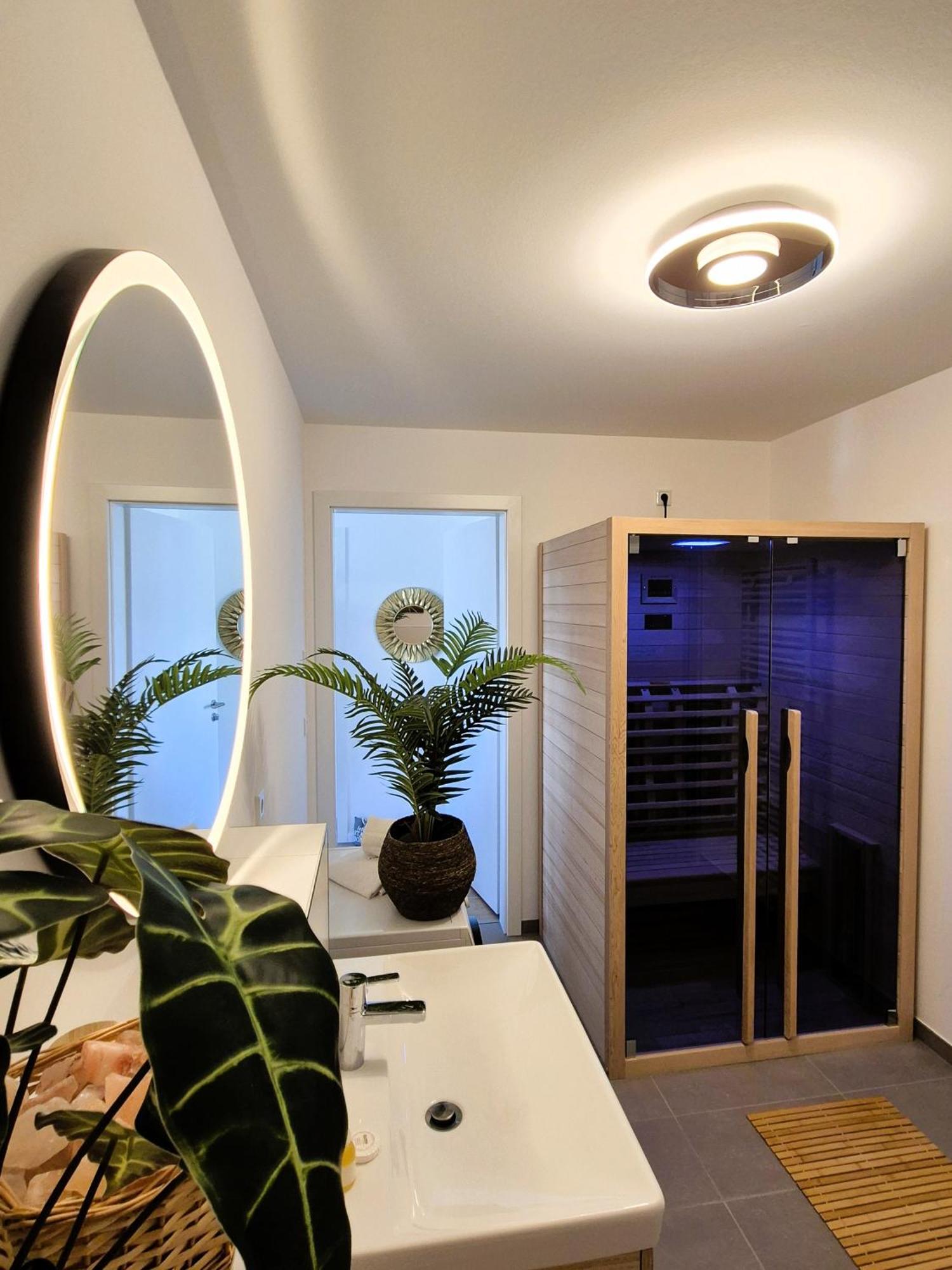 Apartment 21132